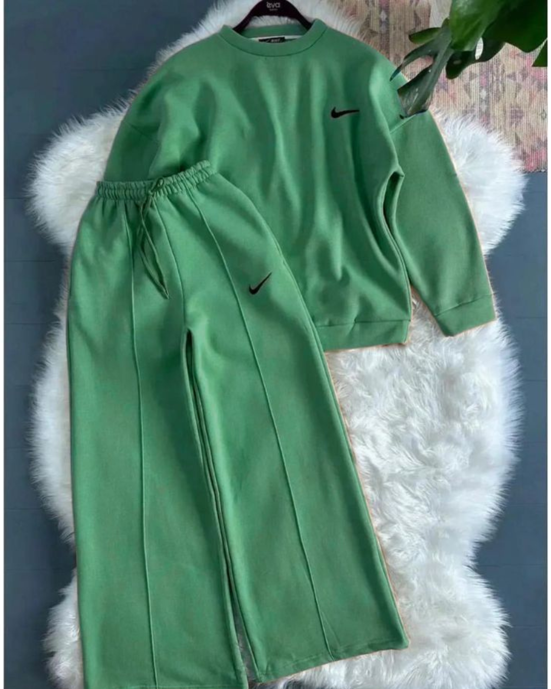 Winter Tracksuit Sweatshirt & Trouser - Crazova Official