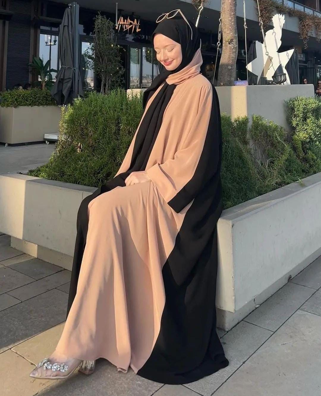 Majestic Unique Abaya with Stroller